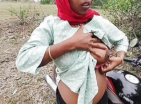 After college holidays, young Indian desi girl goes to the jungle with their way boyfriends - desi village young college girl jungle .