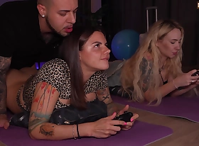 My Roommates Ignoring Me While I'm Going to bed Them. Wtf?!