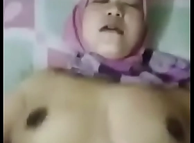 Binor jilbab ungu selingkuh