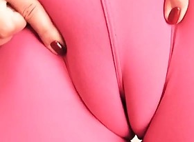 Perfect cameltoe pussy in tight spandex working out ass